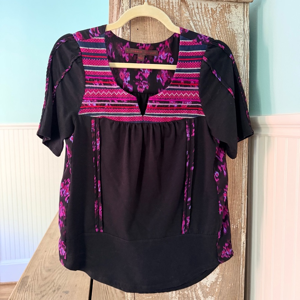 anthropology, a common thread Women’s Black & Magenta Embroidered Yoke Boho Top